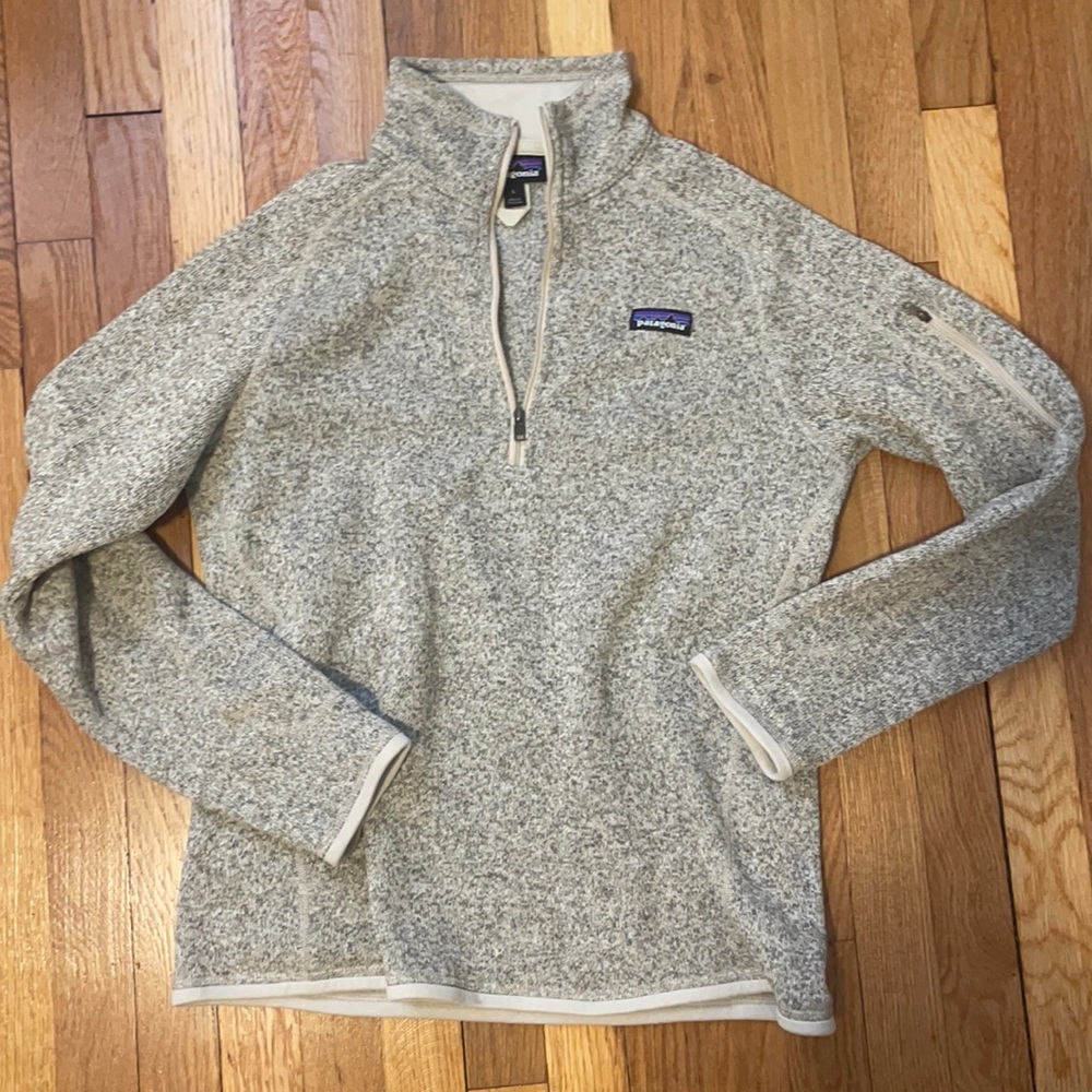 Patagonia 1/4 zip fleece sweater